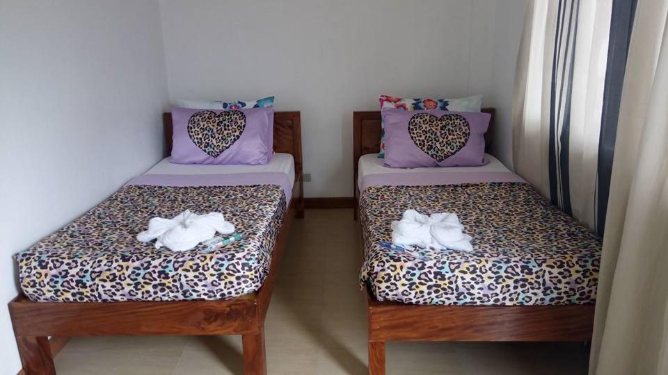 Florabells Iraya Guest House - Batanes Basco Eksteriør bilde