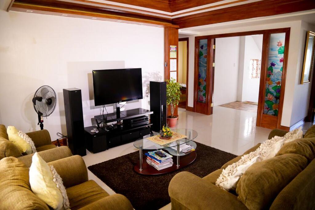 Florabells Iraya Guest House - Batanes Basco Eksteriør bilde